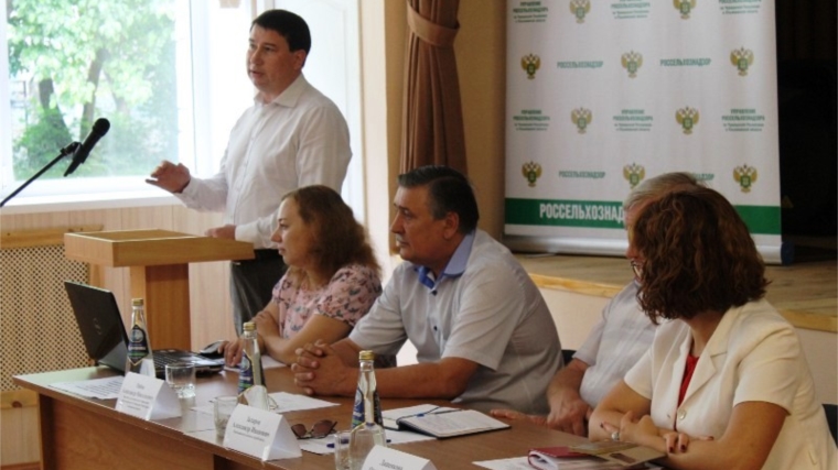 О проведении публичного мероприятия в формате «круглого стола» с представителями должностных лиц муниципальных образований Ульяновской области